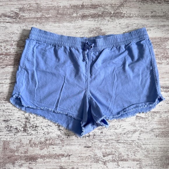 GAP‎ Blue Women's Shorts stretchy & comfy Size XLG - Picture 1 of 6